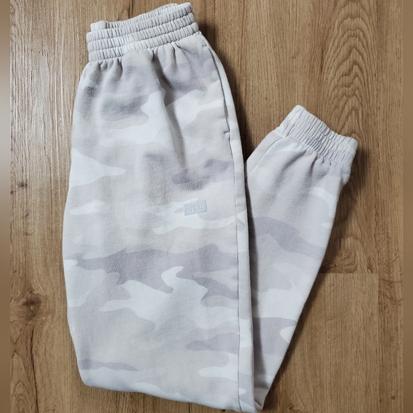 PINK Victoria's Secret Pants - Pink pants SKU64